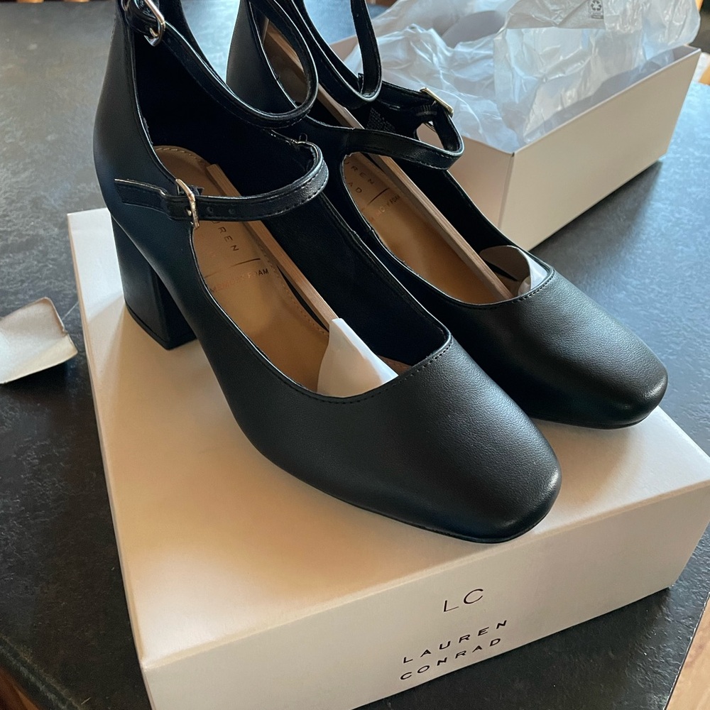 LC Lauren Conrad Black Women's Shoes